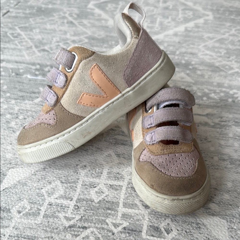 Toddler Veja Tan and Pink Velcro Sneakers 9.5